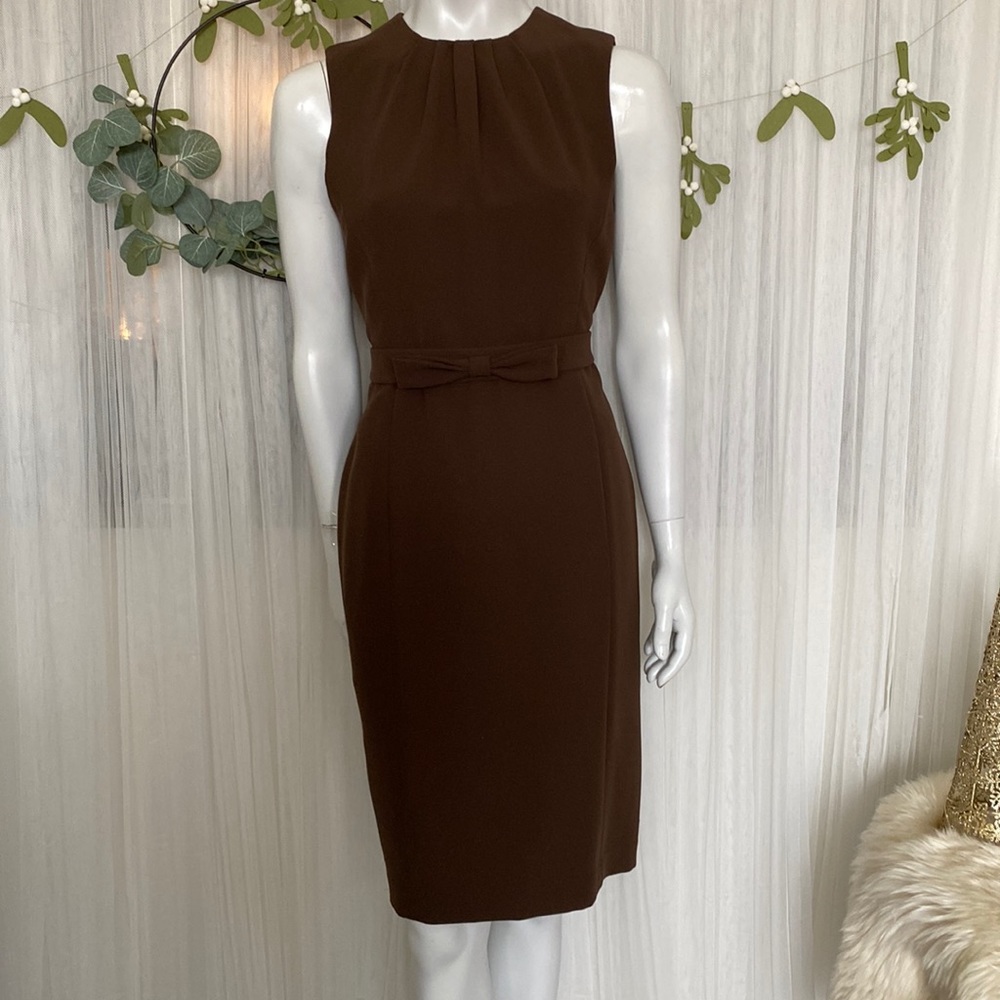 Sandra Angelozzi brown sheath career knee length, bow belt, neckline pleats 36
